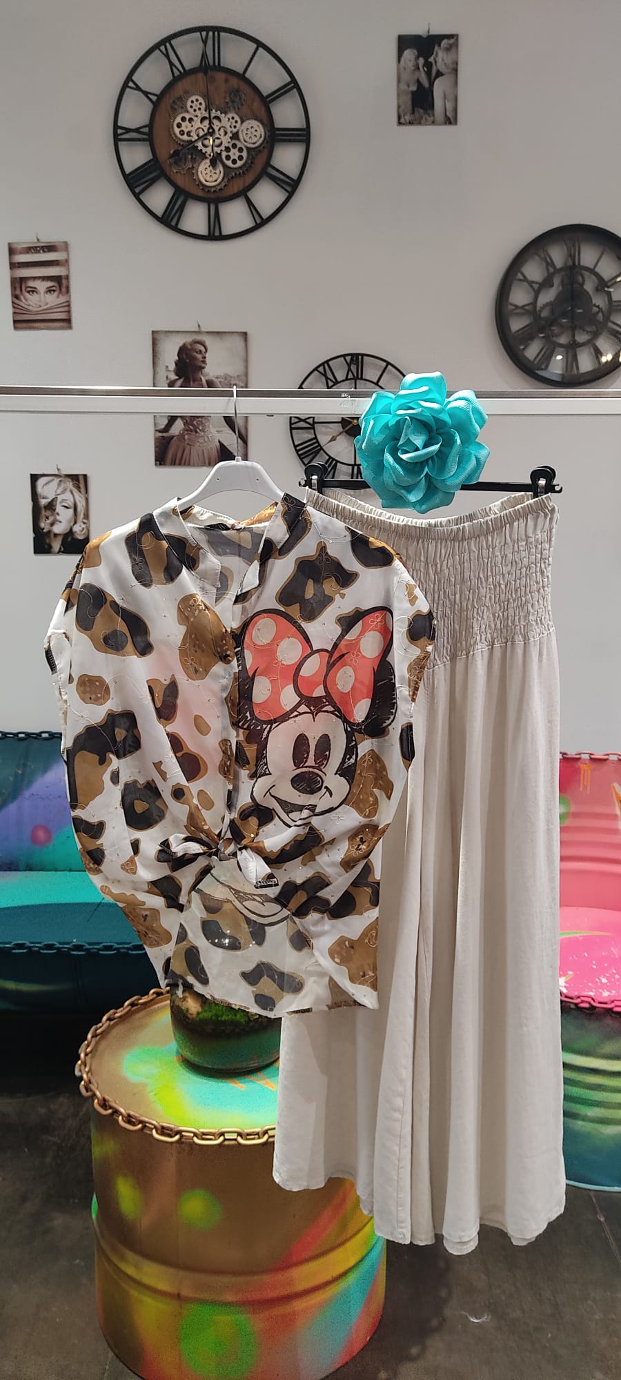 👘 KIMONOS Y CONJUNTOS ESTAMPADOS👚 CONJUNTOS FLUIDOS CON DETALLE DORADO Conjunto dos piezas encaje beige – Vestido elegante para eventos S/M/L - Imagen 12