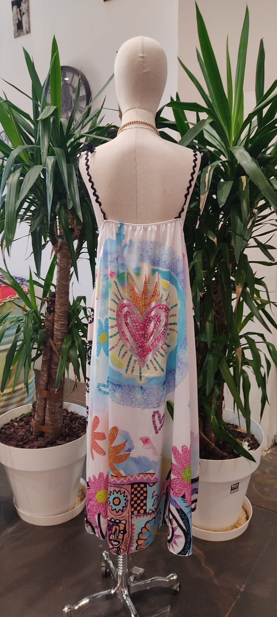 👘 KIMONOS Y CONJUNTOS ESTAMPADOS👚 CONJUNTOS FLUIDOS CON DETALLE DORADO Conjunto dos piezas encaje beige – Vestido elegante para eventos S/M/L - Imagen 17