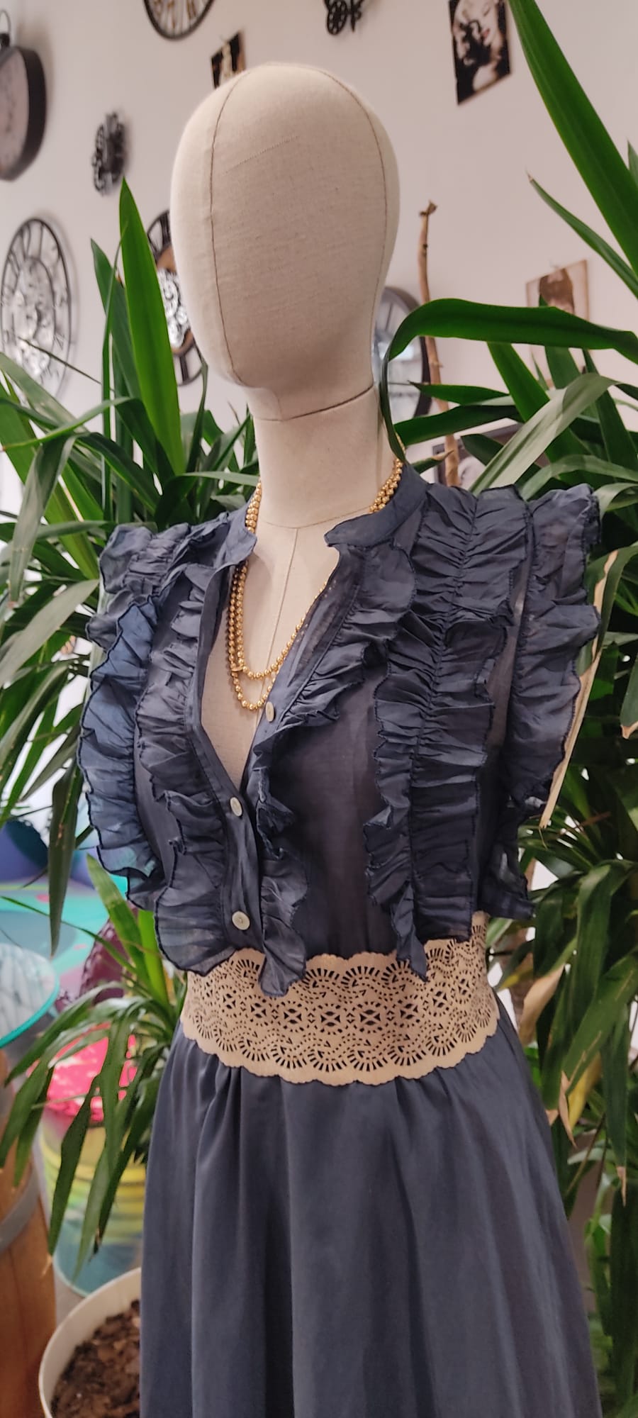 👘 KIMONOS Y CONJUNTOS ESTAMPADOS👚 CONJUNTOS FLUIDOS CON DETALLE DORADO Conjunto dos piezas encaje beige – Vestido elegante para eventos S/M/L - Imagen 37