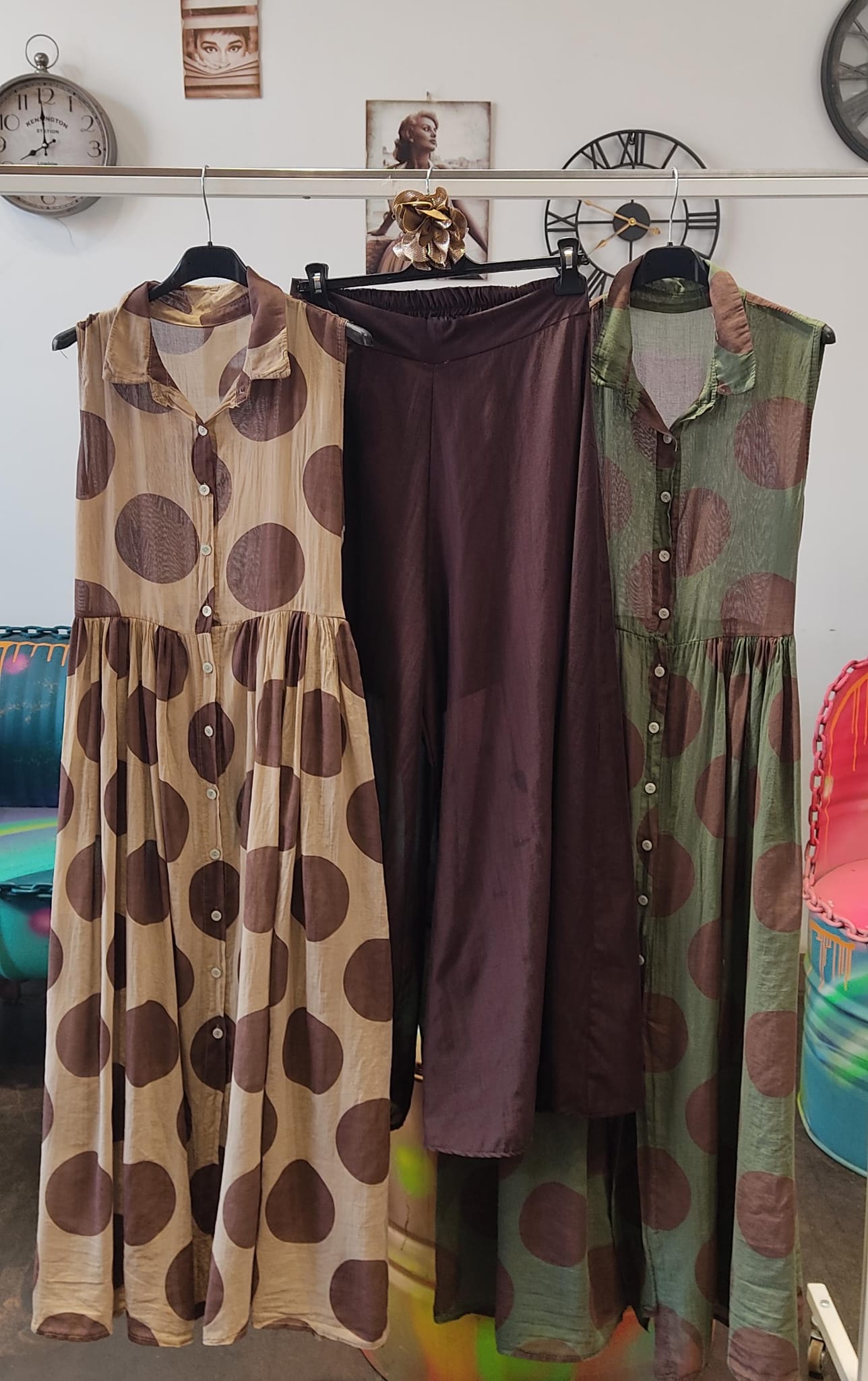 👘 KIMONOS Y CONJUNTOS ESTAMPADOS👚 CONJUNTOS FLUIDOS CON DETALLE DORADO Conjunto dos piezas encaje beige – Vestido elegante para eventos S/M/L - Imagen 48