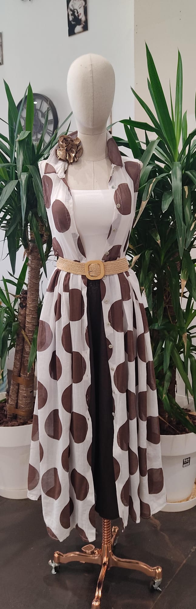 👘 KIMONOS Y CONJUNTOS ESTAMPADOS👚 CONJUNTOS FLUIDOS CON DETALLE DORADO Conjunto dos piezas encaje beige – Vestido elegante para eventos S/M/L - Imagen 50