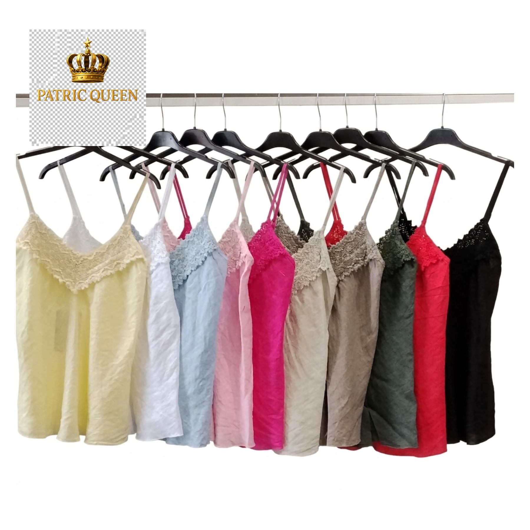 vistiendo conjunto de dos piezas con camiseta calada de camuflaje y pantalón corto con tachuelas de PatricQuee - Imagen 7