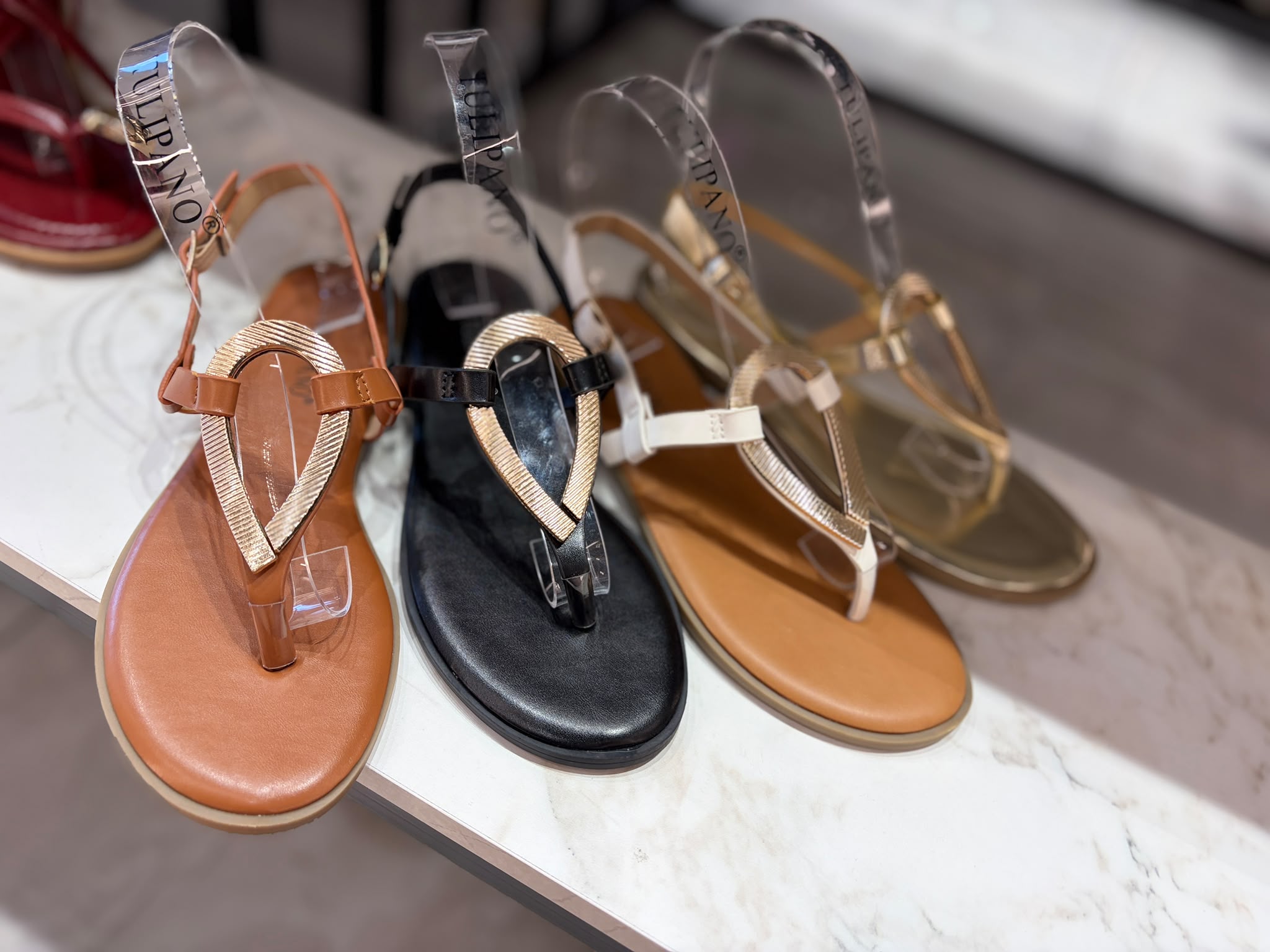 Sandalia Plana de Dedo estilo Boho con Borlas y Cuentas | PatricQueen - Imagen 3