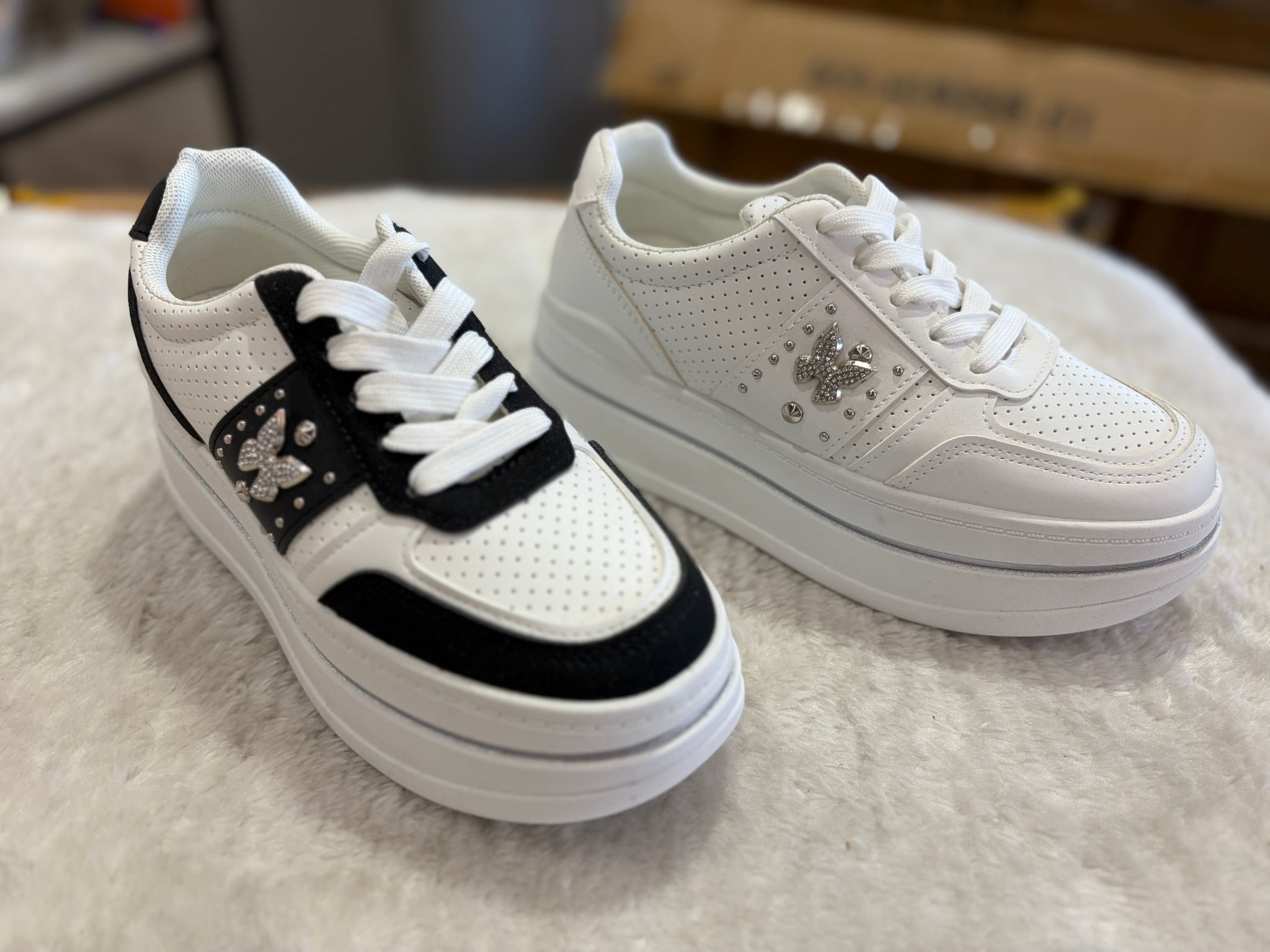 Colección Sneakers Plataforma y Zapatillas de Vestir con Brillo | PatricQueen - Imagen 5